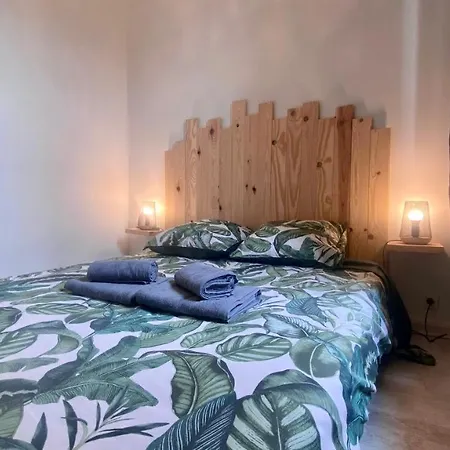 Apartment 30m2 - 400 Metres Cite Mediavale *